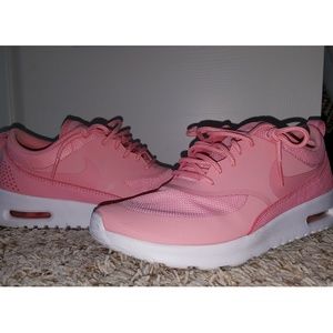 Nike Thea Air Max Running Shoes